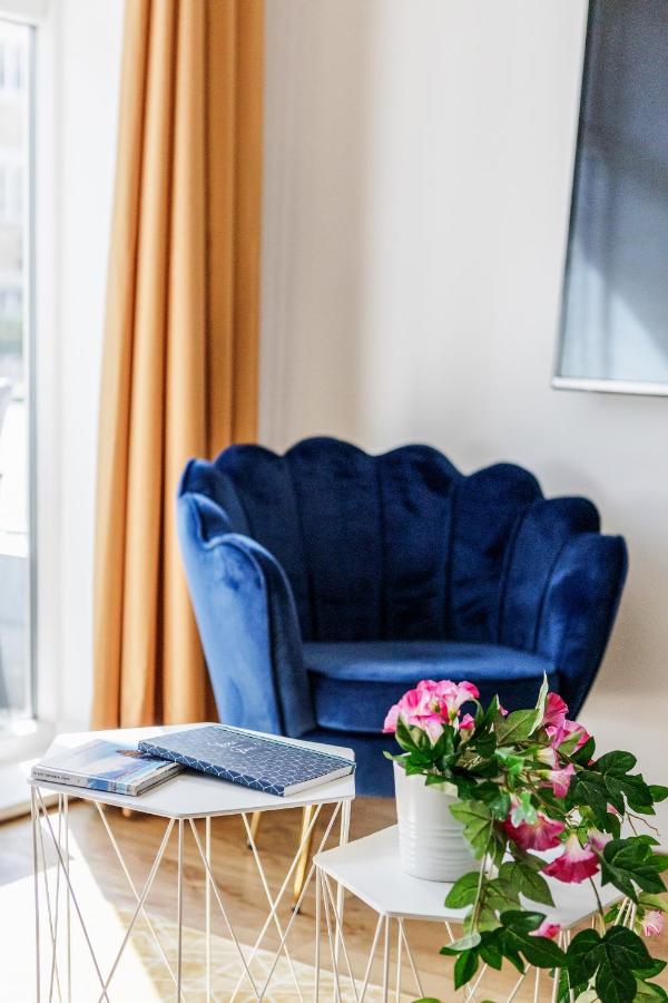 King Bed Manhattan Close To London Heathrow West Drayton  Bagian luar foto